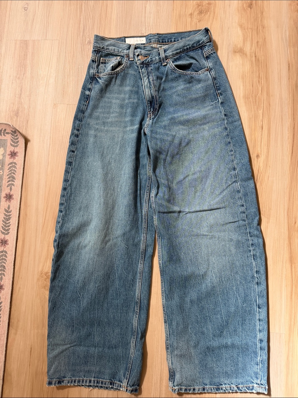 Zara Wide Leg Barrel Blue Jeans $40